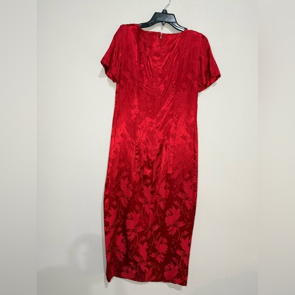 Down Joy Fashions / Elegant Red Floral Dress/ Size 8 - Picture 3 of 8